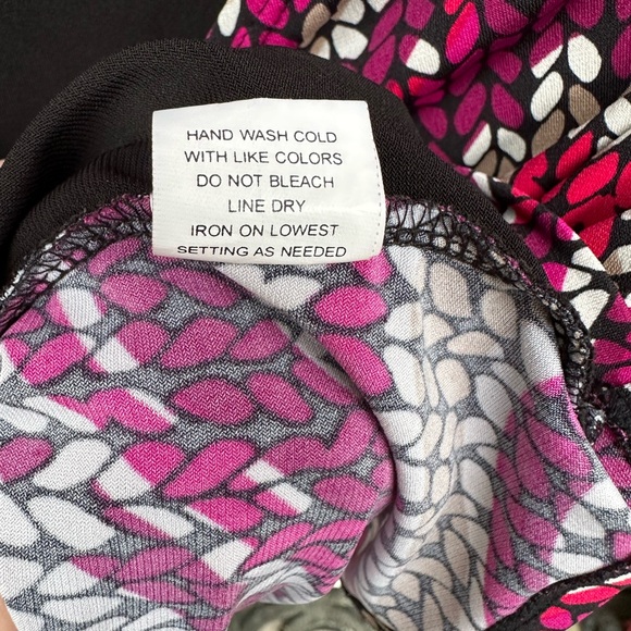 *FINAL PRICE* Notations Magenta And Black Swirl Top - Picture 5 of 7